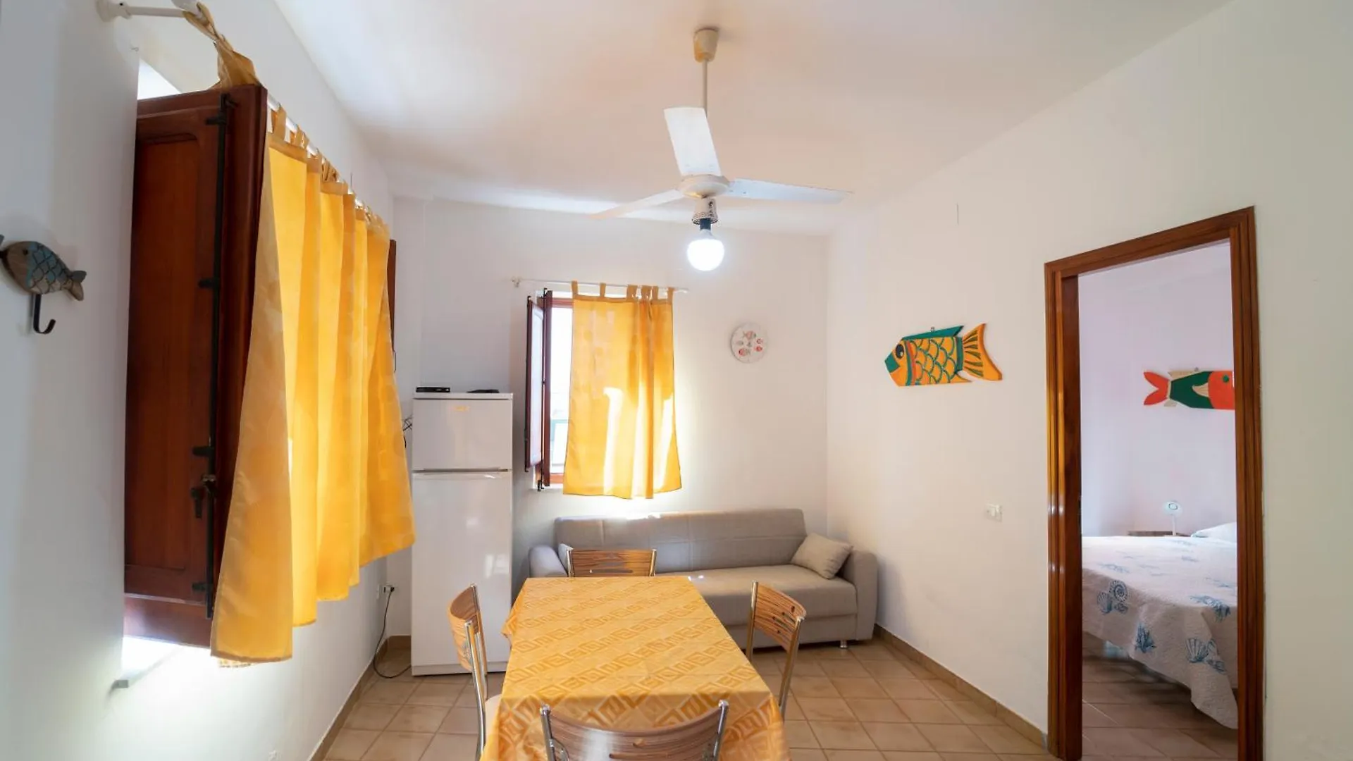 Casa Centro Storico By Cottage Sul Mare Isola di Ustica 0*,  Itálie