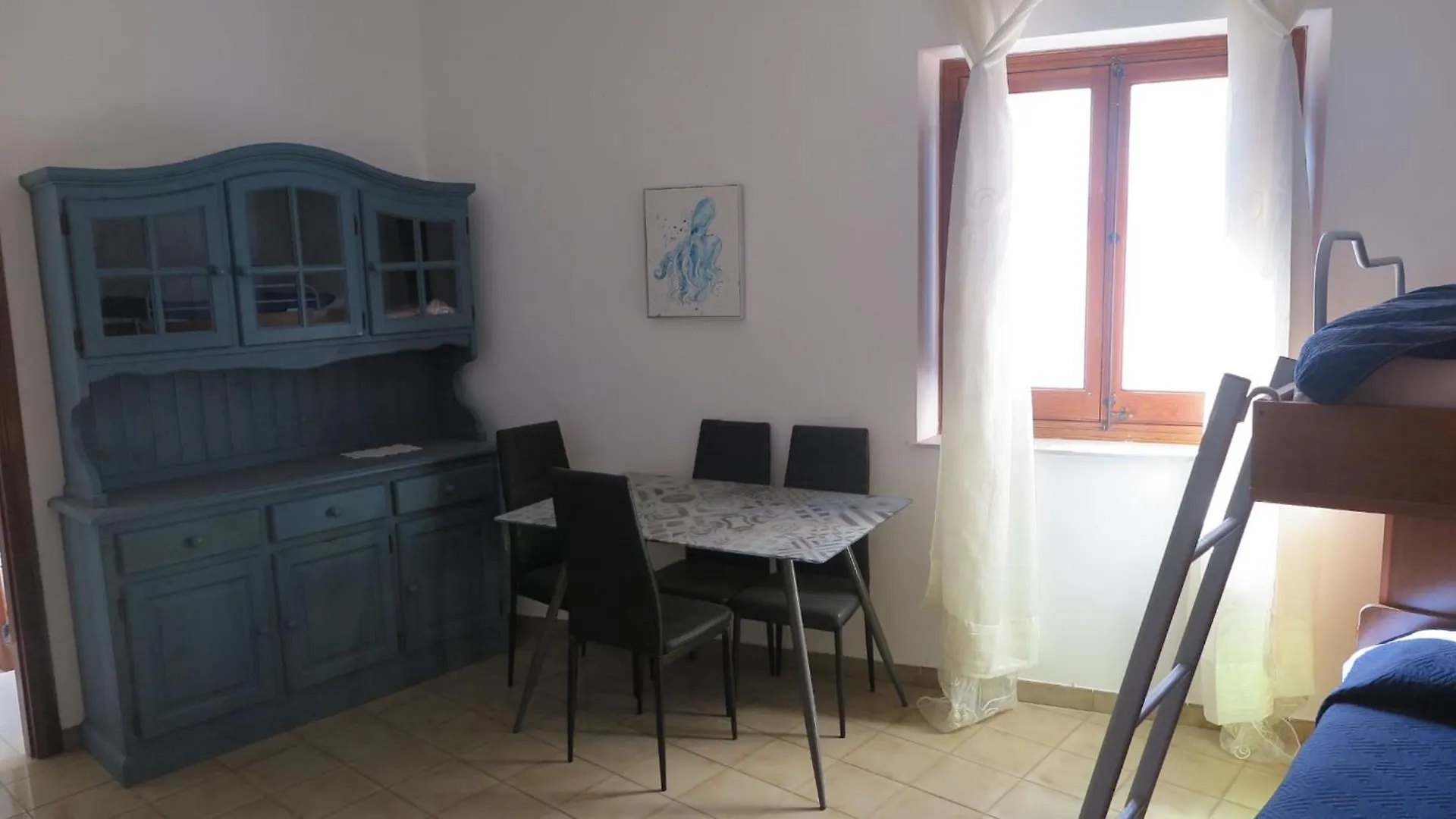Casa Centro Storico By Cottage Sul Mare Isola di Ustica Italy
