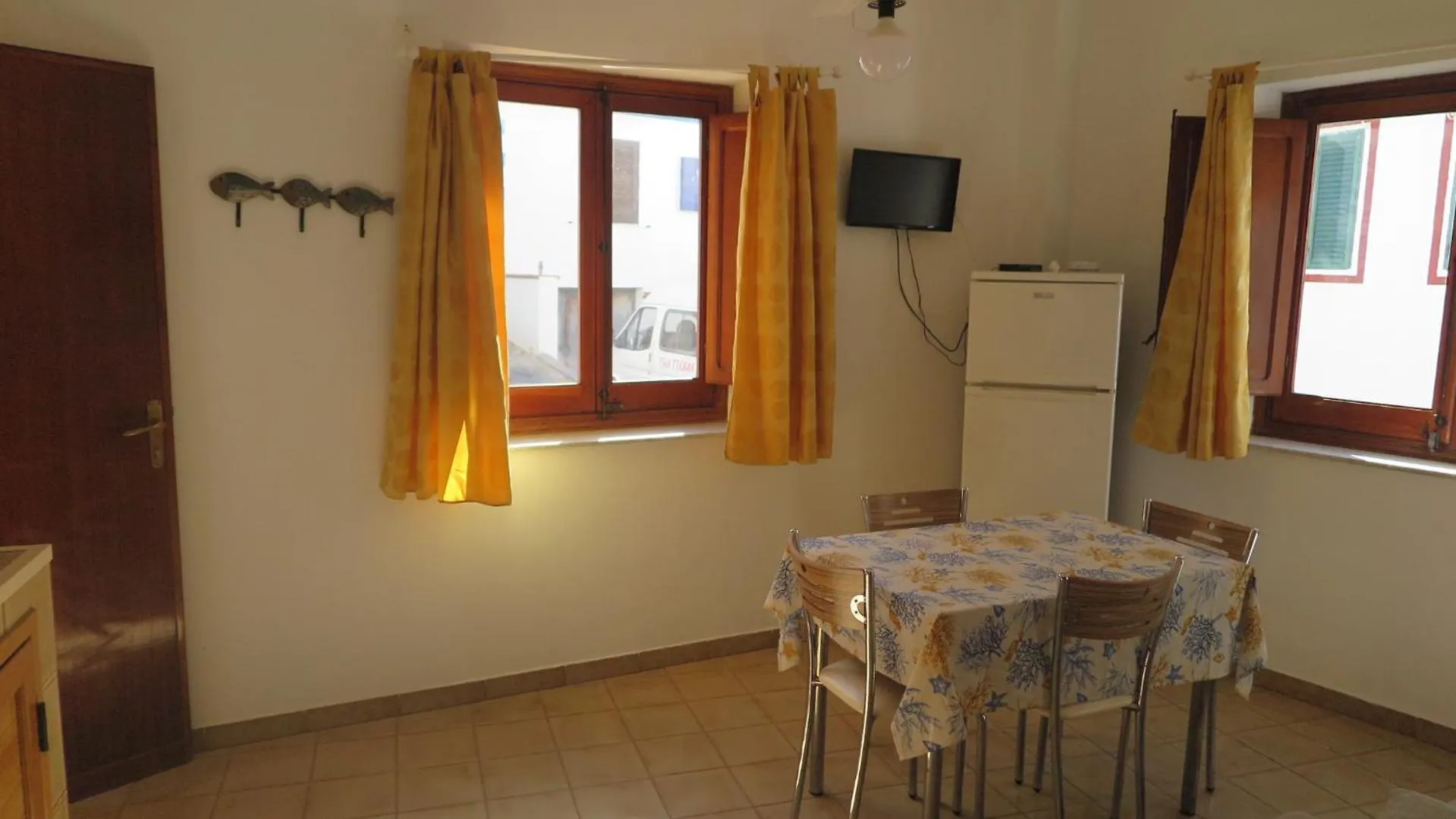Apartment Casa Centro Storico By Cottage Sul Mare Isola di Ustica